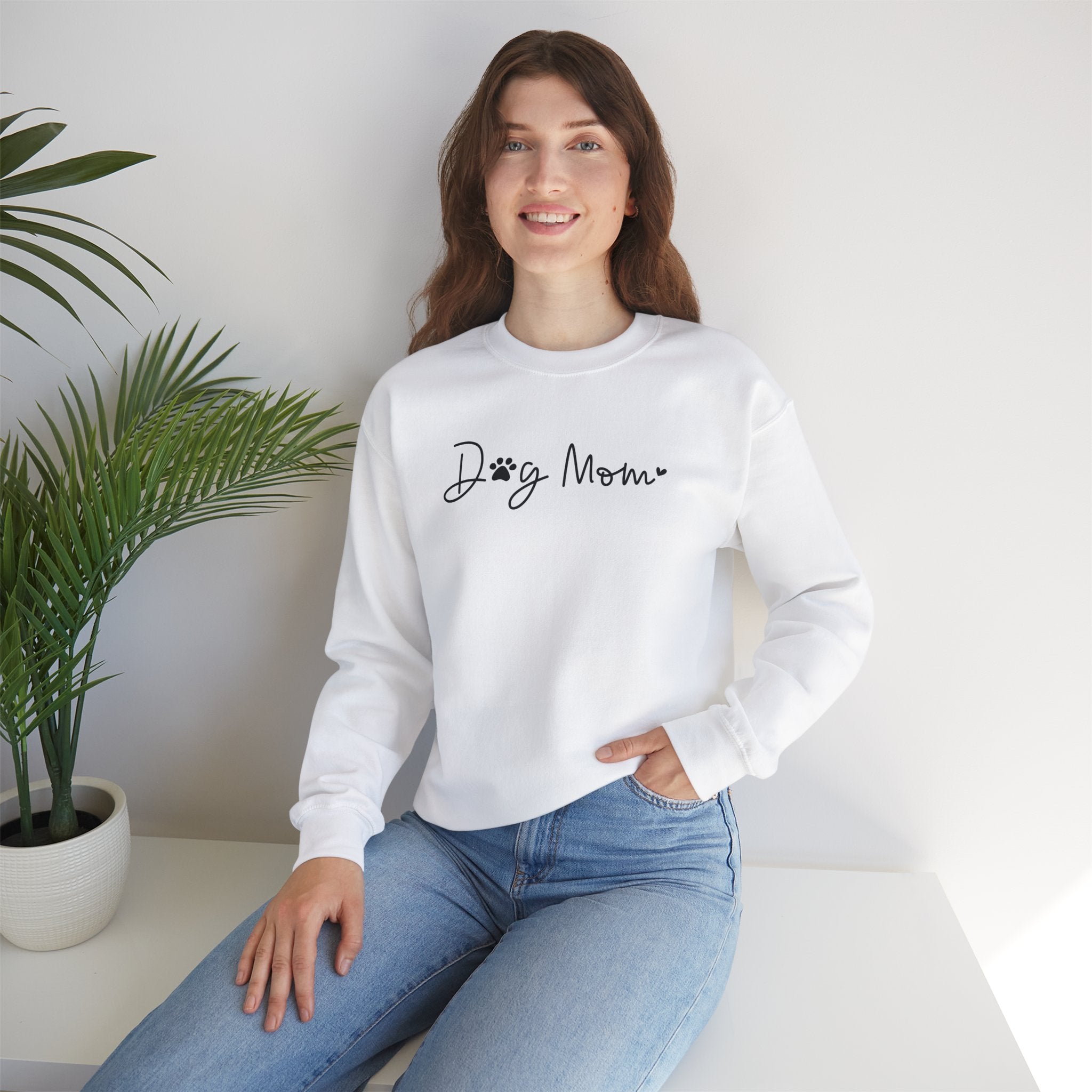 Dog Mom Heavy Blend™ Crewneck Sweatshirt Super Soft